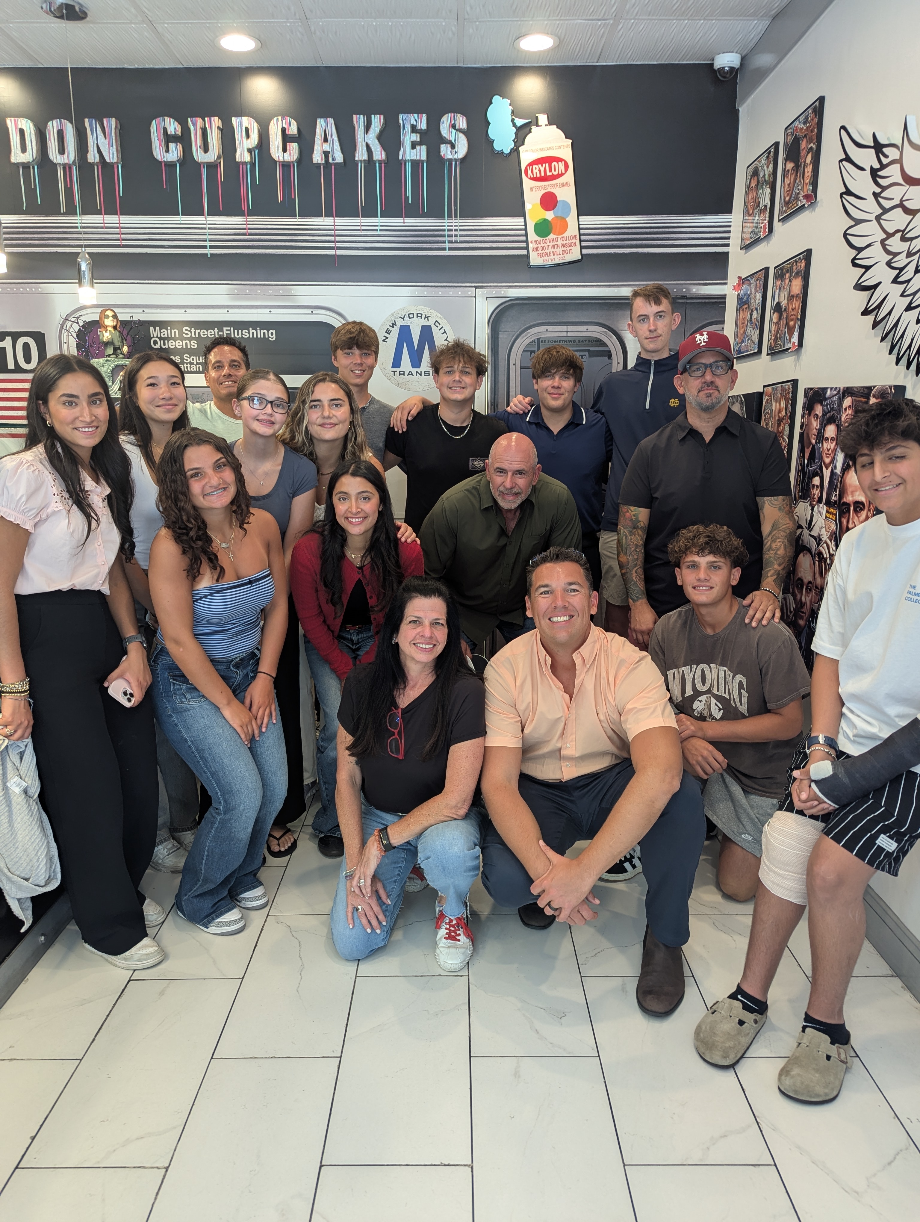 Entrepreneurland Boot Camp Class - Final Group Photo at Don Cupcakes